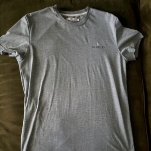 A simple small logo grey Moncler t shirt